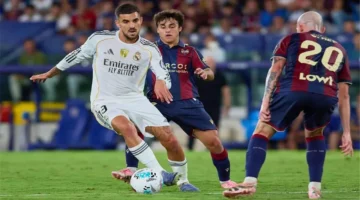 تصريحات سيبايوس.. صحح أخطاء الشوط الأول بعد فوز ليفانتي وطلب أربيلوا